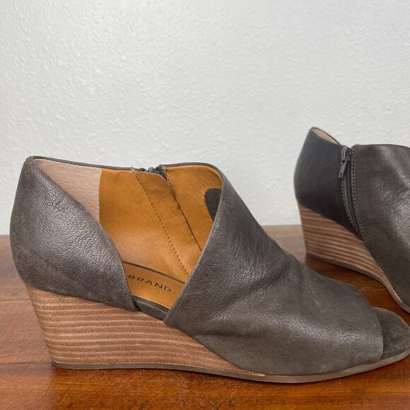 NEW Lucky Brand Tylera Size: 8.5 Leather Wedge Open Toe Bootie - Picture 5 of 13